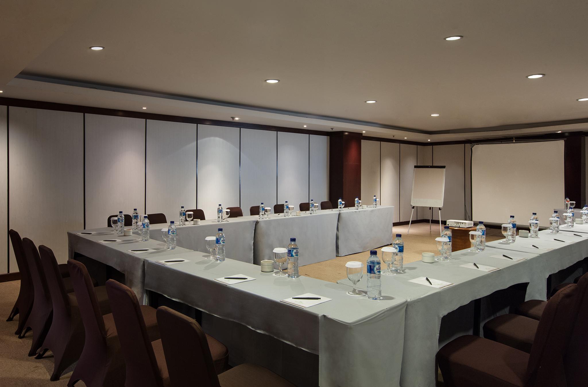 Hotel Santika Premiere Семаранг Екстериор снимка
