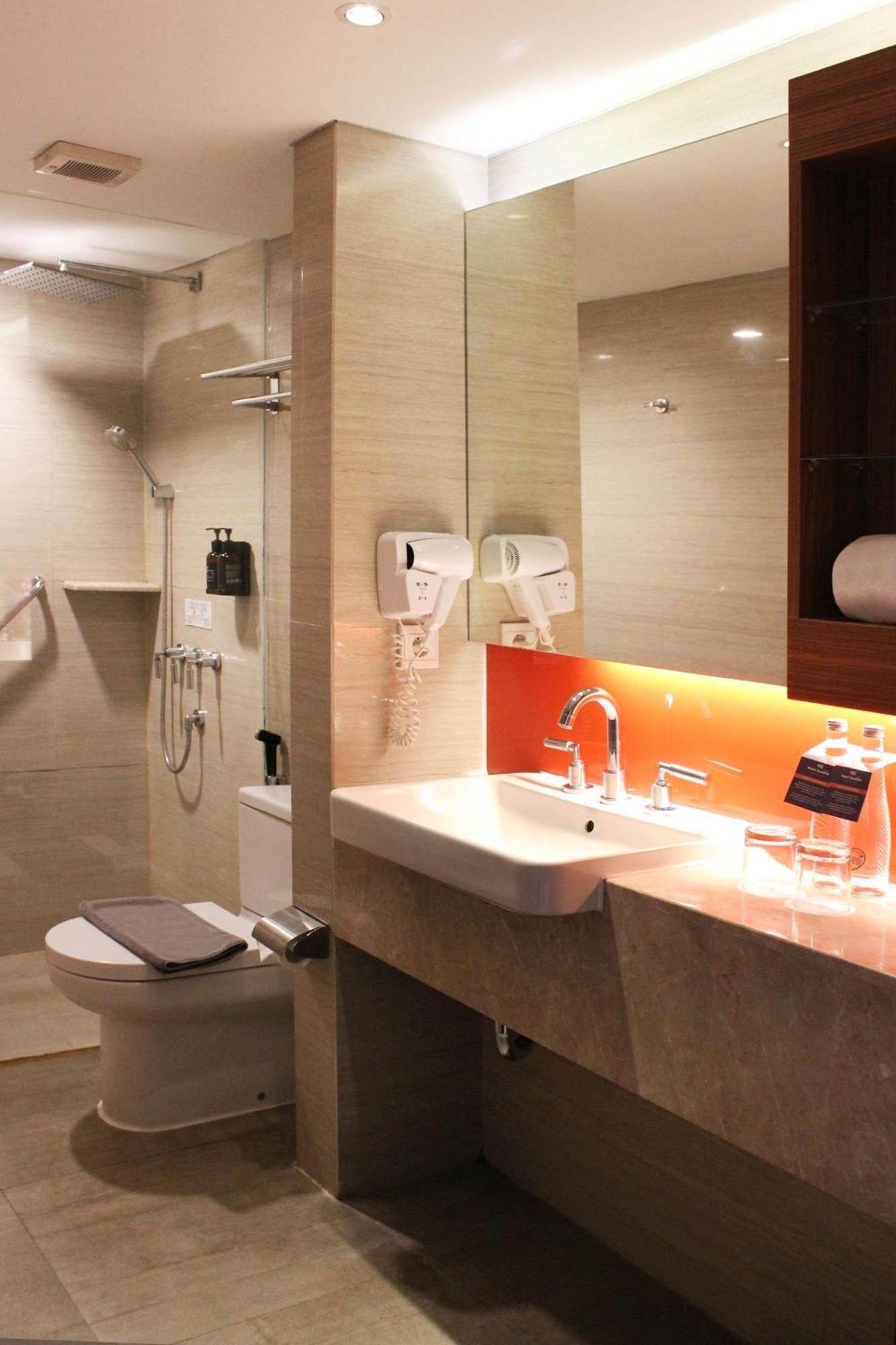 Hotel Santika Premiere Семаранг Екстериор снимка